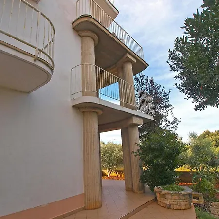 Fuer 2 Personen Ca 30 Qm In Pjescana Uvala, Istrien Istrische Riviera Apartment Pjescana Uvala